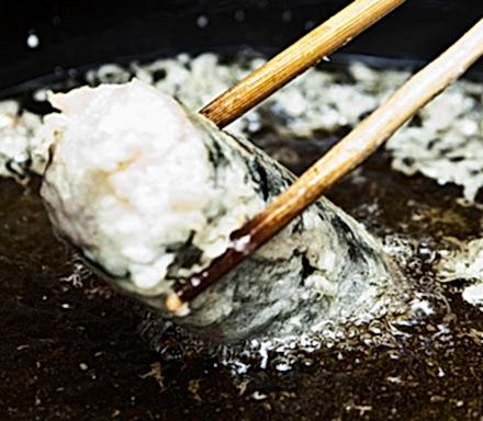 Making vegetable tempura